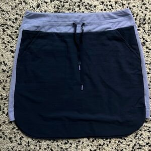 Title Nine Skirt size small Two Tone Athleisure GOLF PICKLEBALL